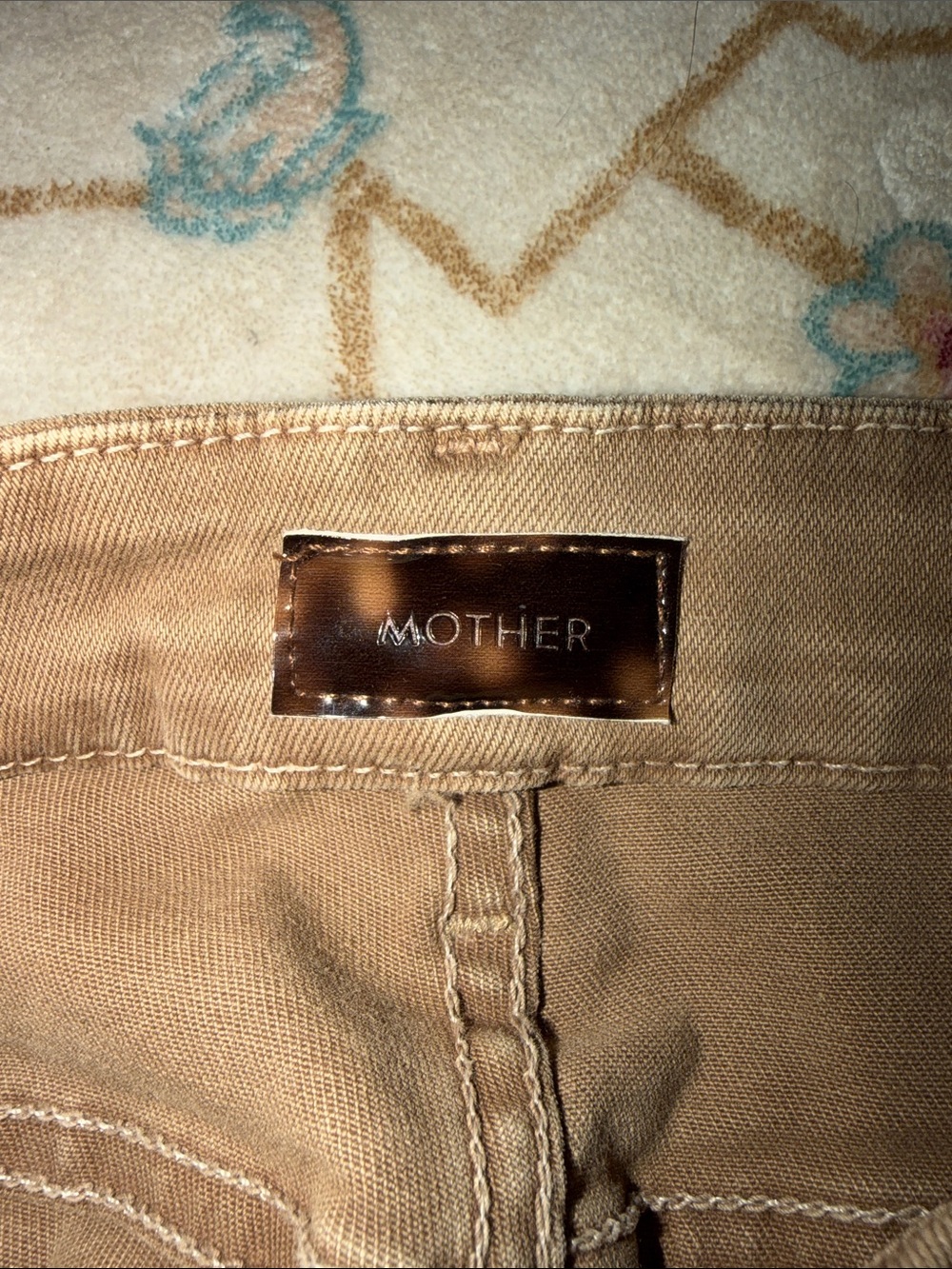 MOTHER Looker Ankle Fray in Blow Out - Picture 7 of 8